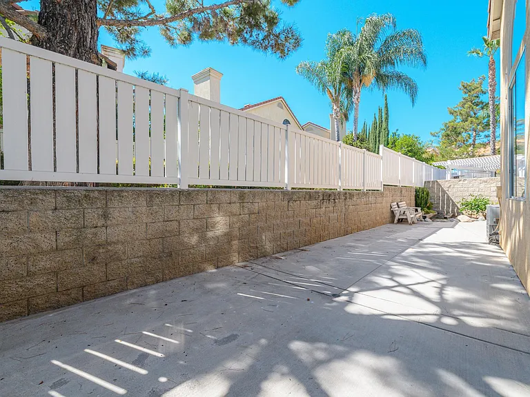 14714 Burgundy Pl — Photo 31
