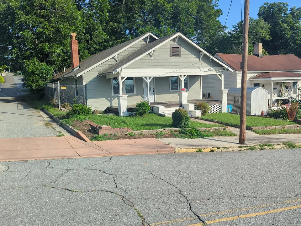 147 Orange St