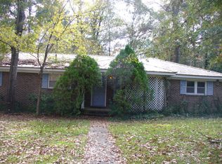 201 Meadowbrook Dr, Dothan, AL 36303