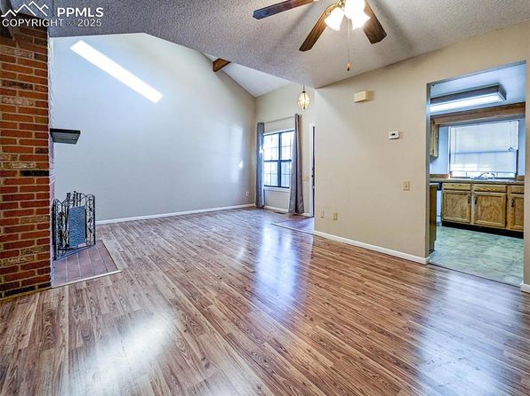 colorado-springs-colorado-13570317 picture