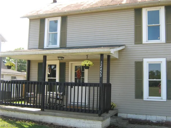 12455 Main St, Trinway, OH 43842