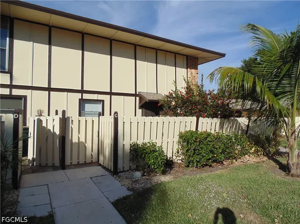 4289 Island Cir #3C, Fort Myers, FL 33919