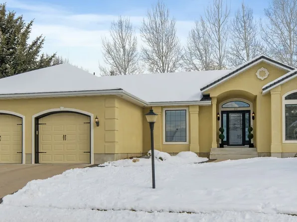 212 Eastridge Ln, Logan, UT 84321