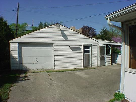 5th image of 530 Parkway Ave