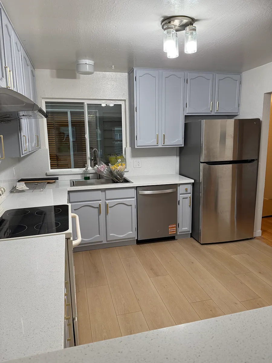 Building Photo - 1822 19th Ave #1