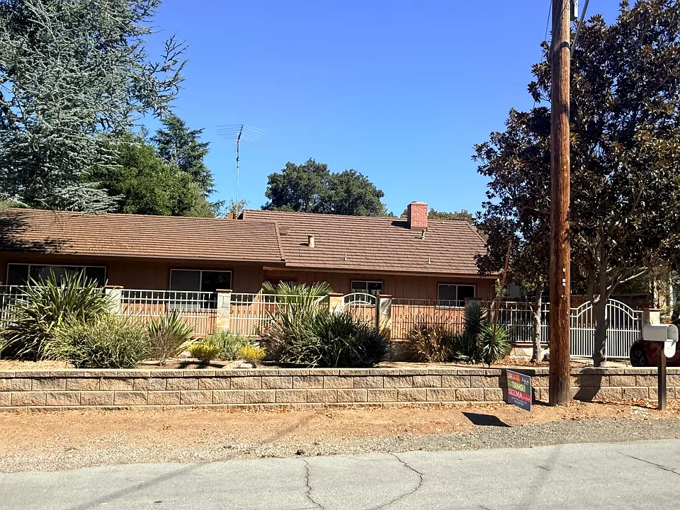 22255 Cupertino Rd