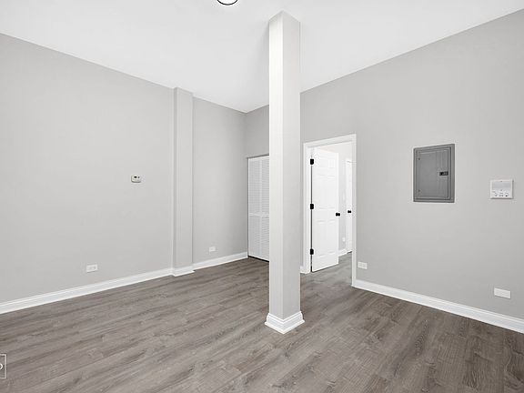 5th image of 801-05 E Drexel Sq #805-2K