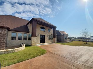 1500 Laguna Bay, Azle, TX 76020