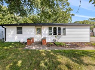 7423 Cadet Rd, Machesney Park, IL 61115