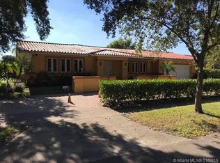 7010 Gleneagle Dr, Miami Lakes, FL 33014