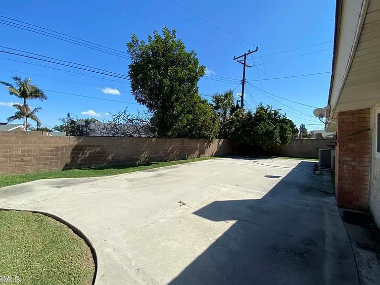 16582 Don Dr — Photo 4