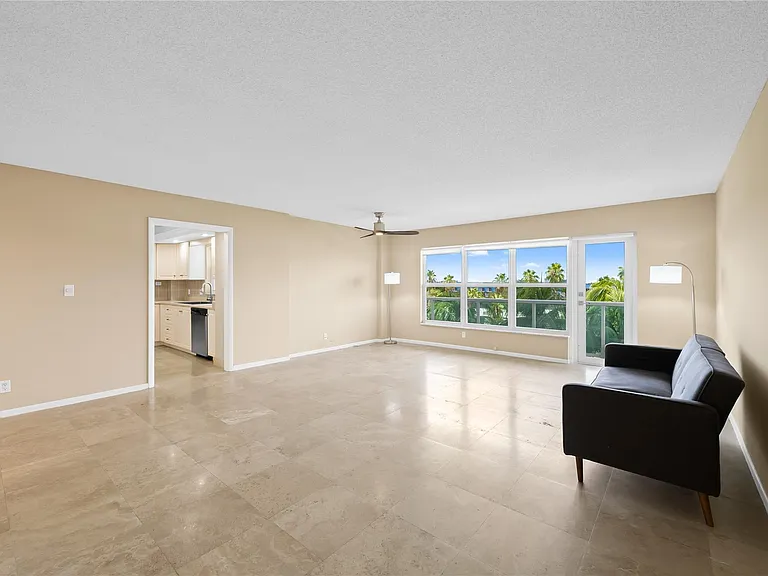 3900 Galt Ocean Dr #309 — Photo 3