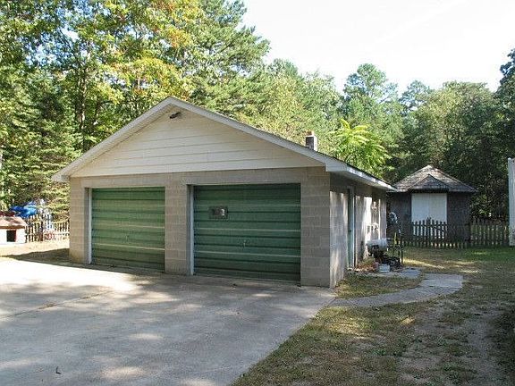 28x24 Garage +  Shed, too!