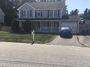 80 Wildwood St, Manchester, NH 03103