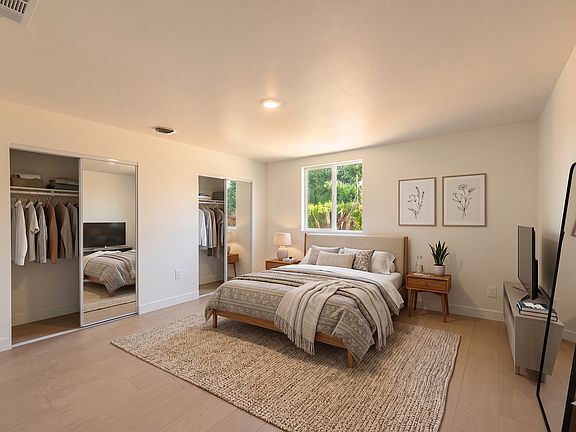 5th image of 732 E 52nd St #1/2