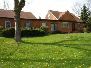 N72W16889 Good Hope Rd, Menomonee Falls, WI 53051