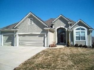 7307 N Skiles Ct, Kansas City, MO 64158
