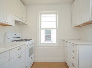 21-11 29th Ave #6, Astoria, NY 11102