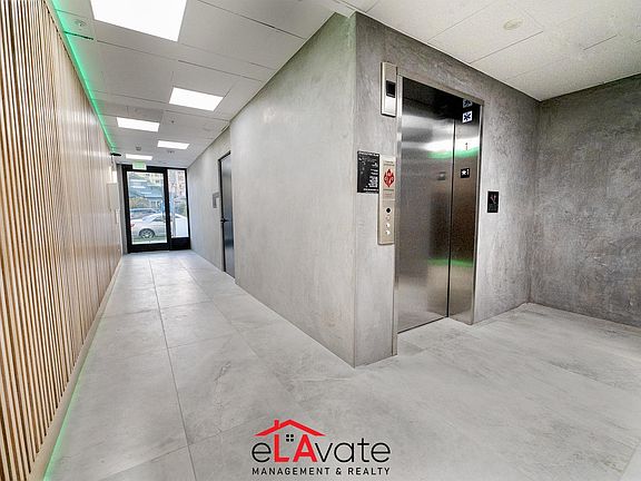 5th image of 924 S Catalina St #604