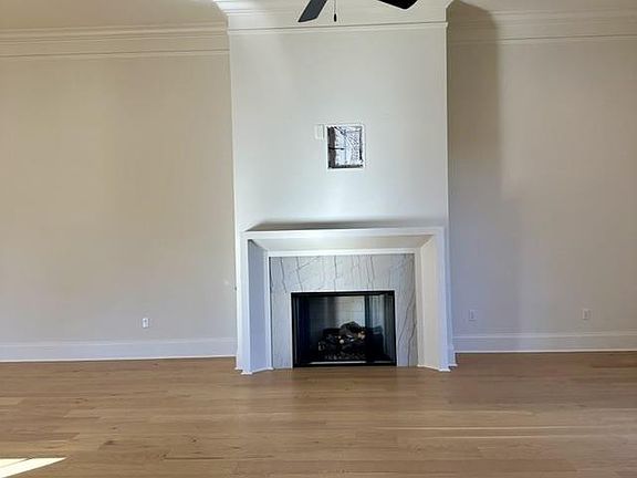 3rd image of 1803 Rouzan Ave
