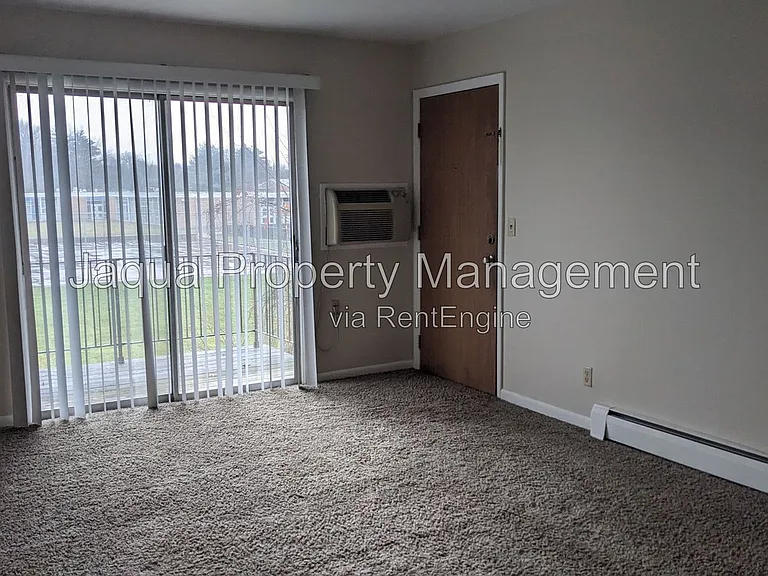 2135 Cambridge Dr #2-D — Photo 3