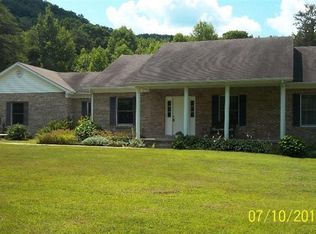 242 Hollow Creek Rd, Berea, KY 40403