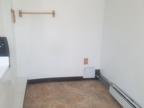 4th image of 1120 Garden St #5