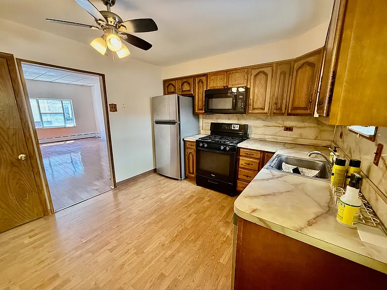 2416 S Juniper St — Photo 13