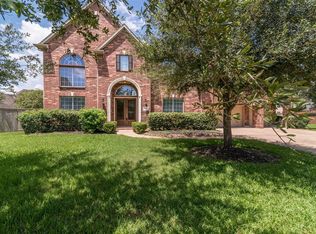 3302 Sussex Way, Friendswood, TX 77546