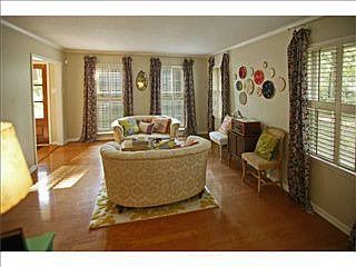 5th image of 2333 Holly Grove Dr