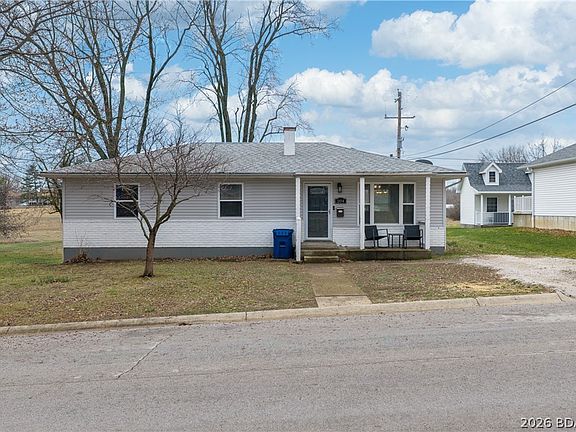2nd image of 204 W Jemphrey Rd