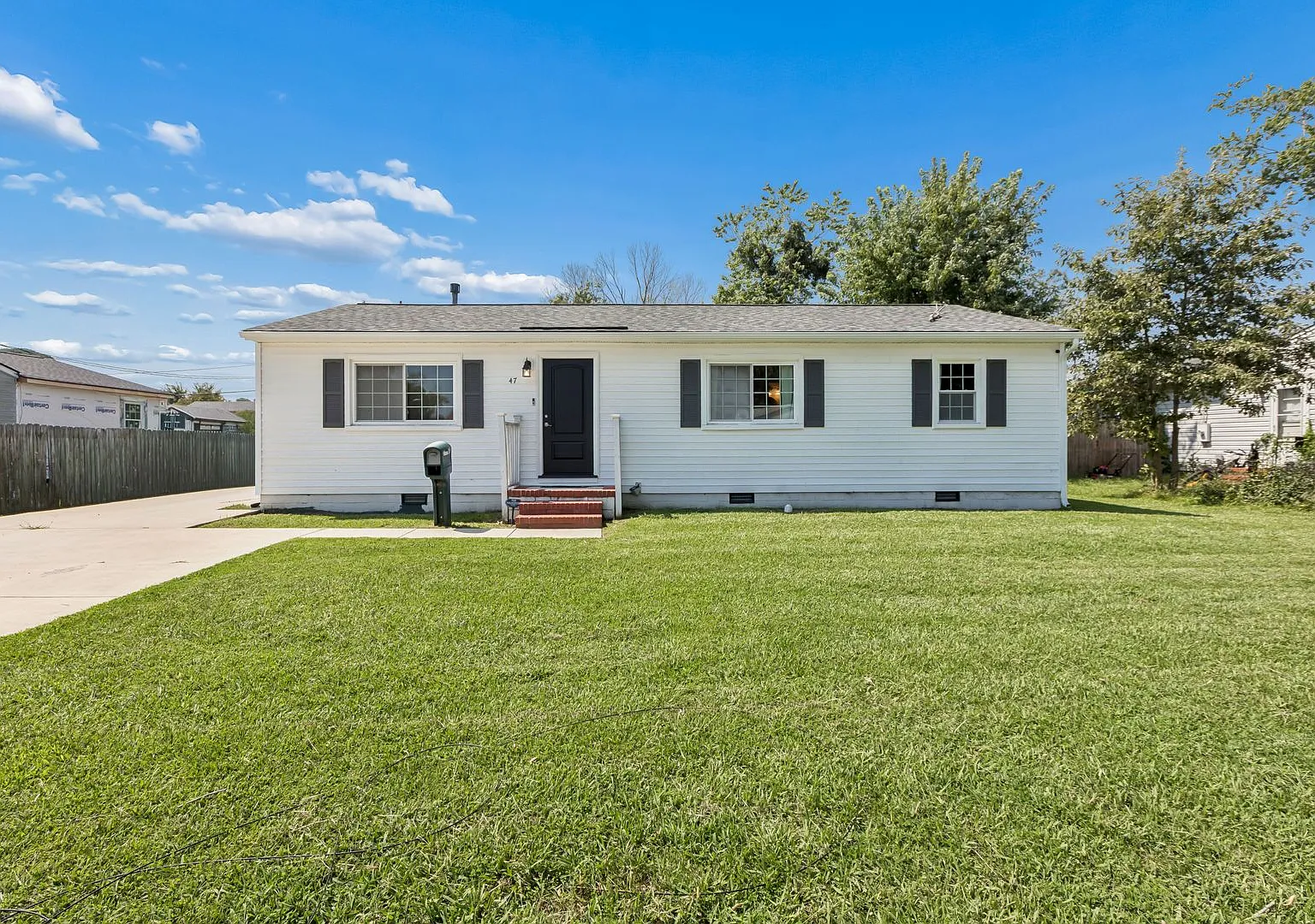 Beautiful Single Family Home! — Photo 1