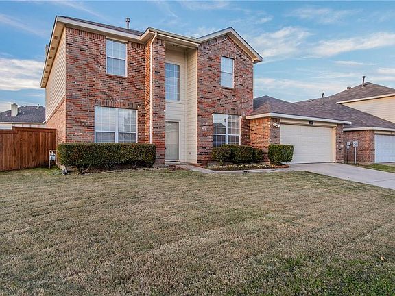 3rd image of 340 Stormydale Ln
