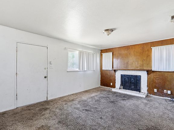 3rd image of 6100 Deed Court