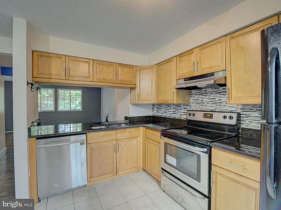 5th image of 5324 Admiralty Ct