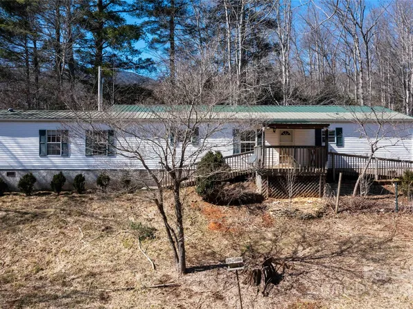 169 Old Chip Yard Dr, Burnsville, NC 28714