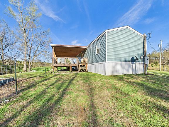 5th image of 2073 Charles Rd