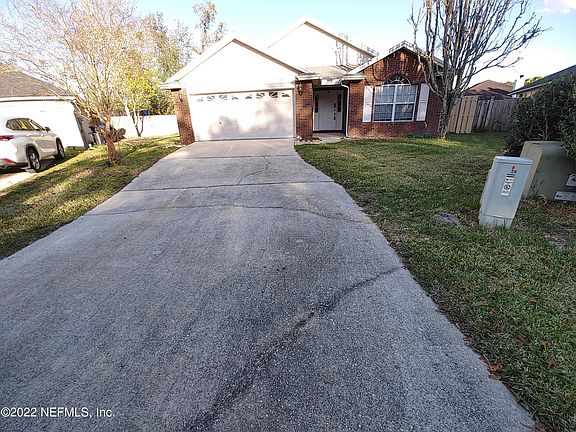 2nd image of 332 N Elverton Pl
