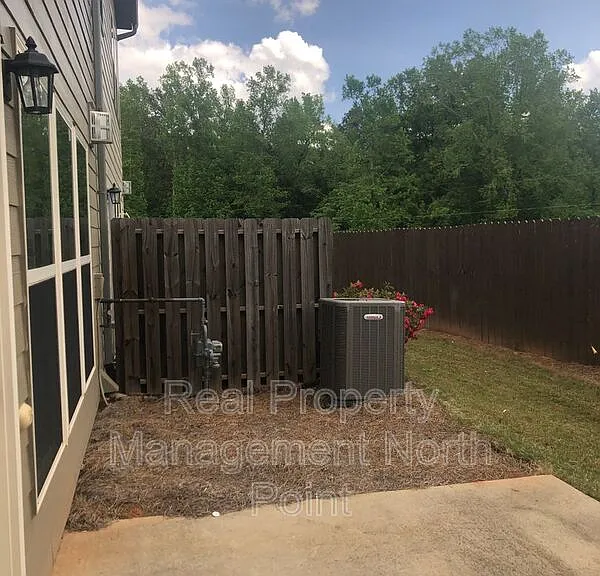 1175 Hampton Oaks Dr — Photo 26
