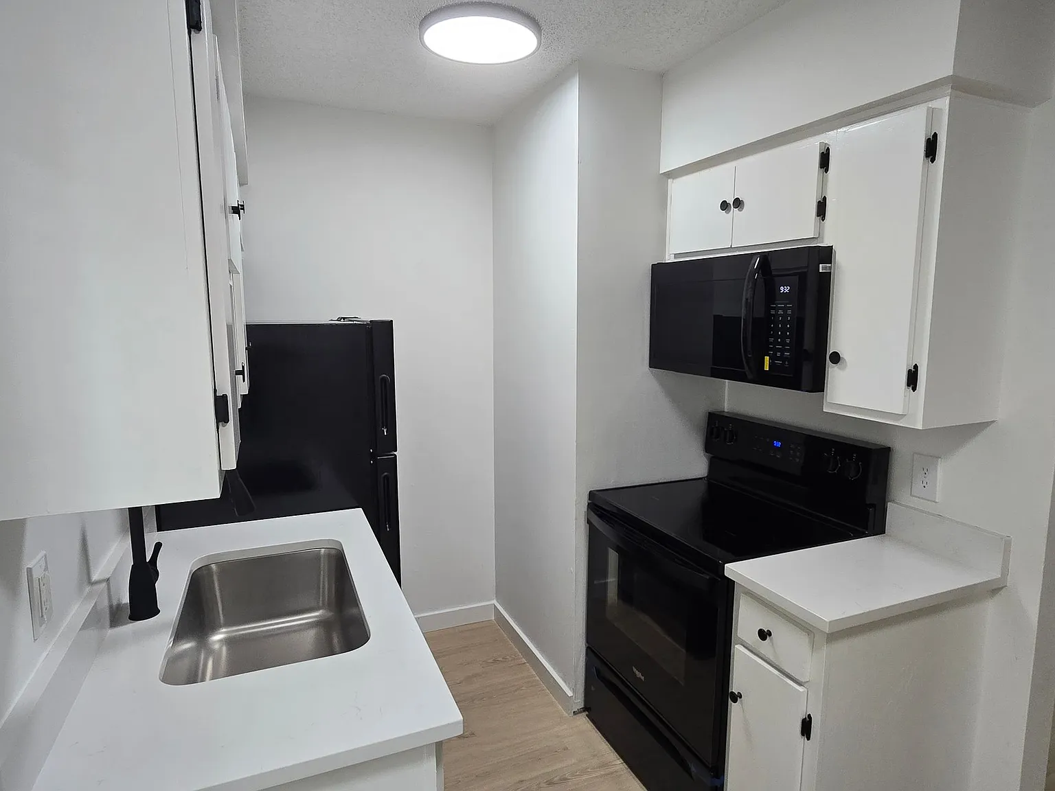 West Apartments — Photo 2