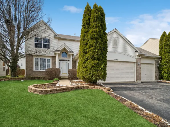 13107 W Yorkshire Ln, Beach Park, IL 60083