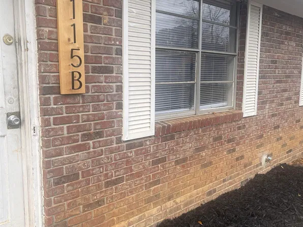 109 Masters Ct, Greenwood, SC 29649