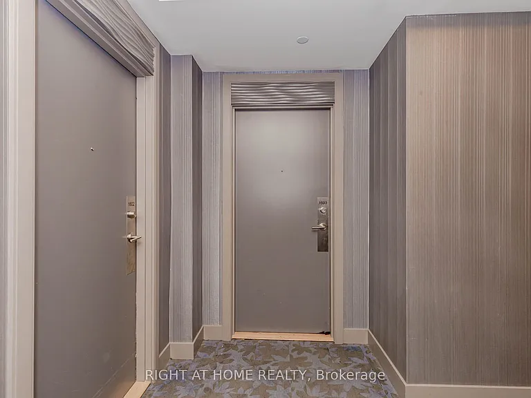 9608 Yonge St #1603 — Photo 8