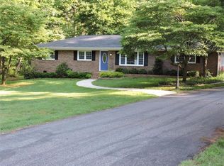 710 Greenwood Acres Dr, Cumming, GA 30040