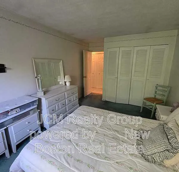 276 Albion St — Photo 19