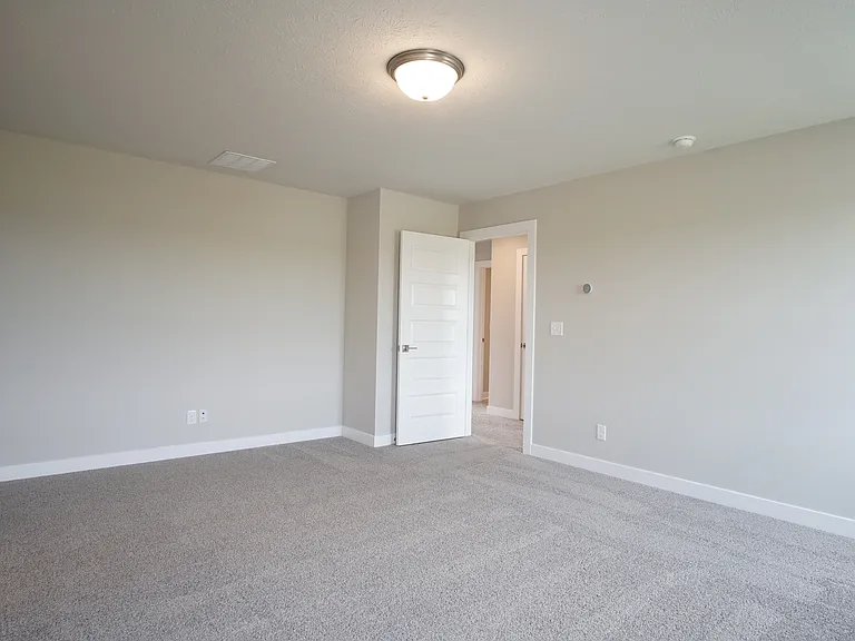 4852 White Chapel Dr — Photo 16