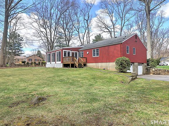 4th image of 322 Hotchkiss Road