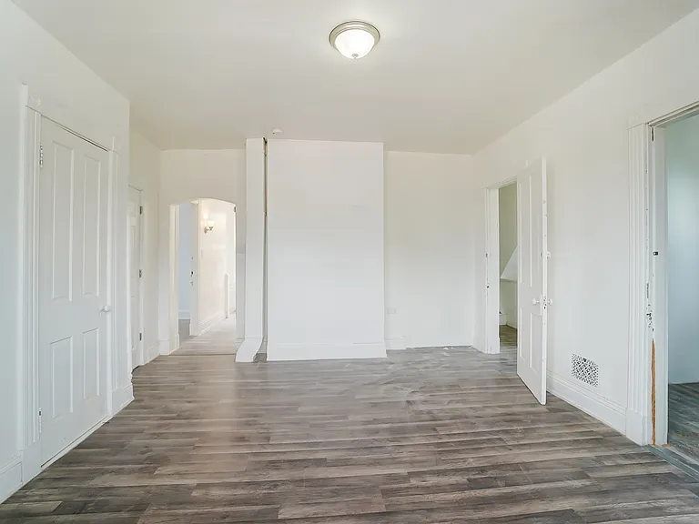1768 Williams Ave — Photo 33