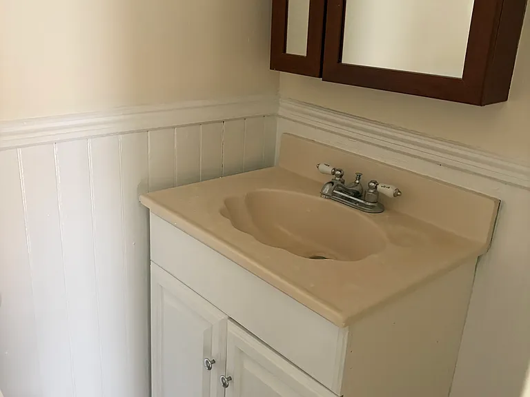 26 Elm St #3 — Photo 5