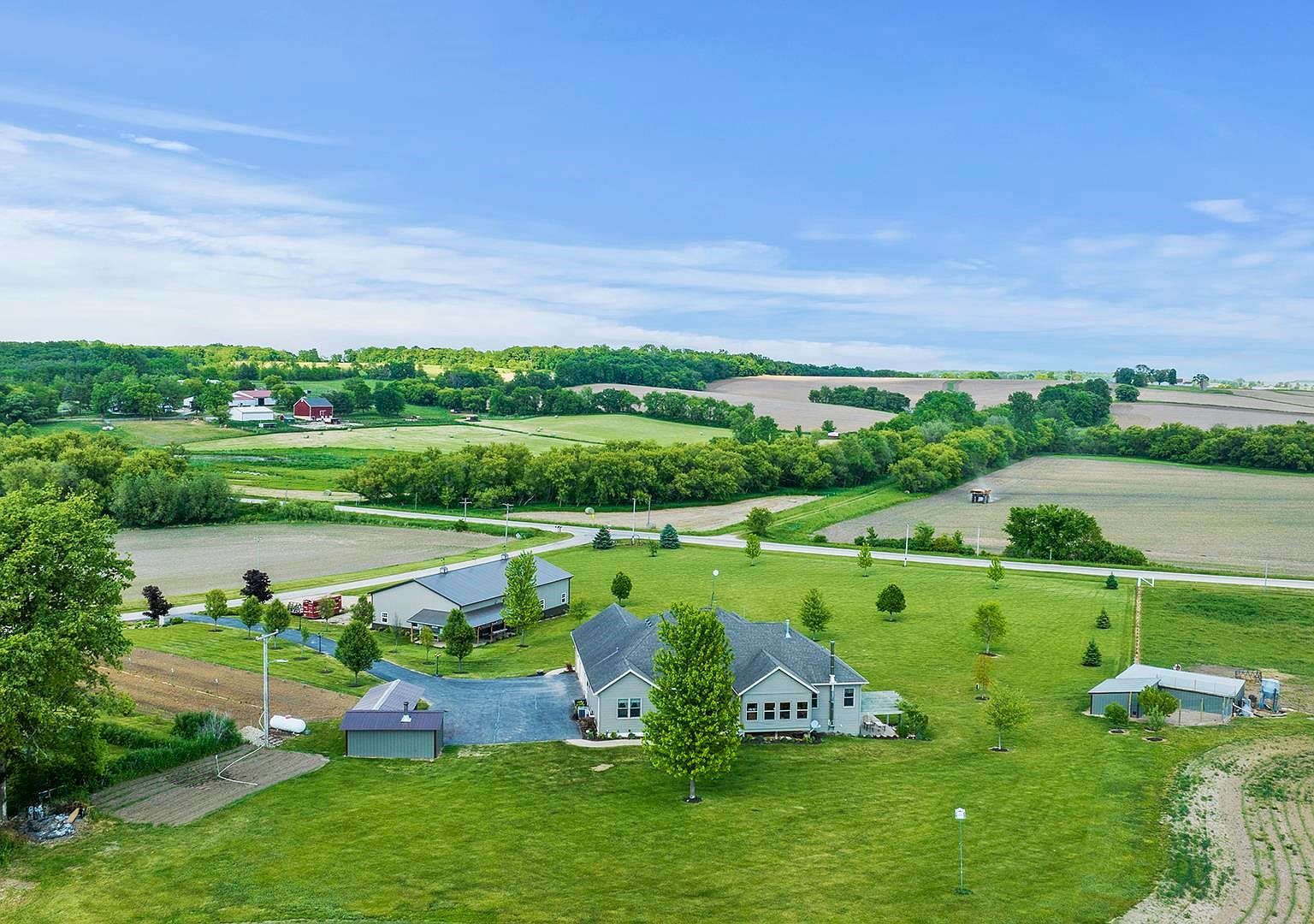 17568 Yale Bridge Rd, Davis, IL 61019 Zillow